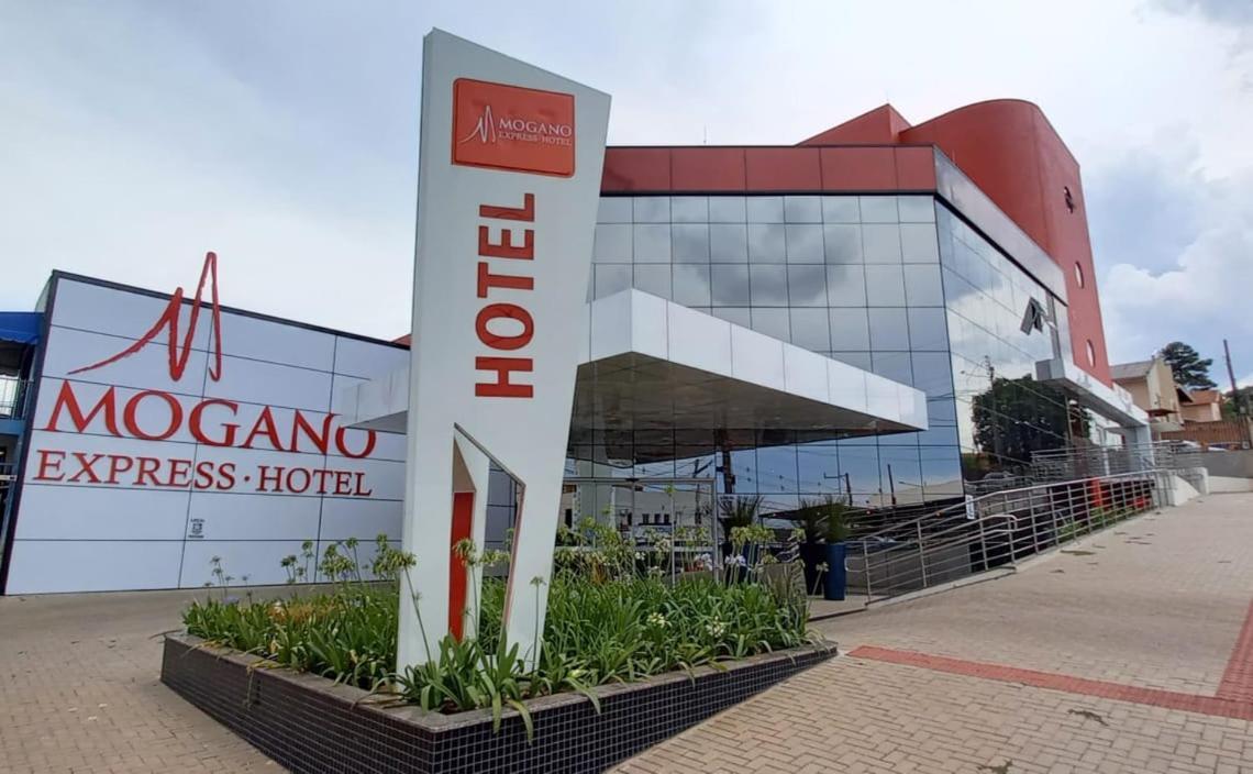 Mogano Express Hotel- Eletroposto Шапеко Экстерьер фото